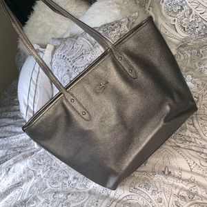 Coach tote